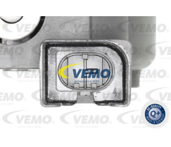 Радиатор, охлаждане на двигателя VEMO V30-60-1292 за MERCEDES C (W202) седан от 1993 до 2000