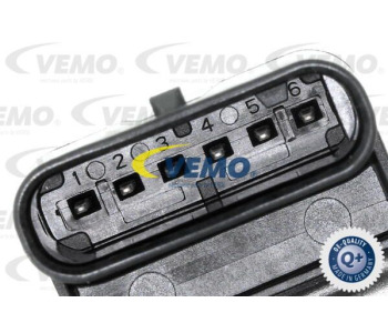 Корпус на термостат VEMO V20-99-0167 за BMW 7 Ser (F01, F02, F03, F04) от 2008 до 2015