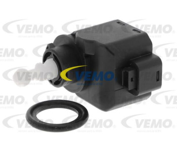 Корпус на термостат VEMO V30-99-0106 за MERCEDES SL (R107) кабриолет от 1971 до 1989